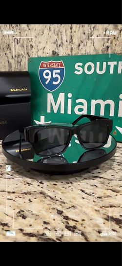 Sunglass BALENCIAGA