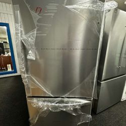 Whirlpool Stainless Steel Bottom Freezer 30” 