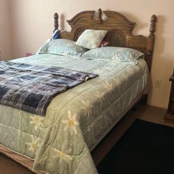 Vintage Queen Bedroom Set