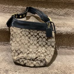 Beautiful Coach Purse 