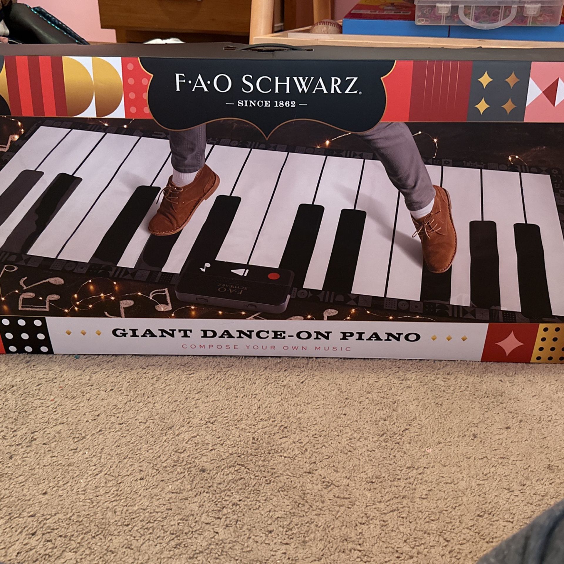 Giant dance on piano