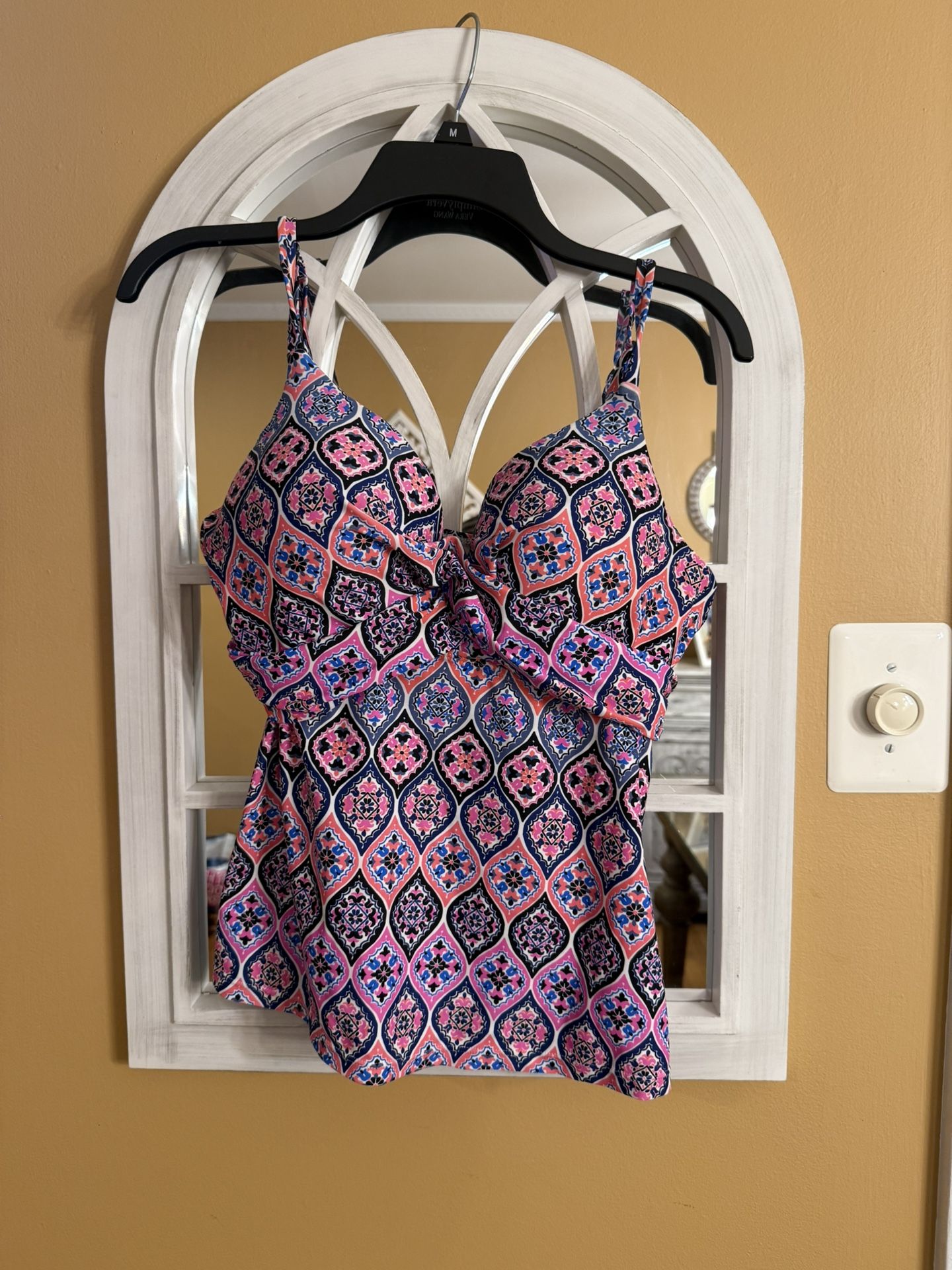 Island Escape Women's Tankini Top