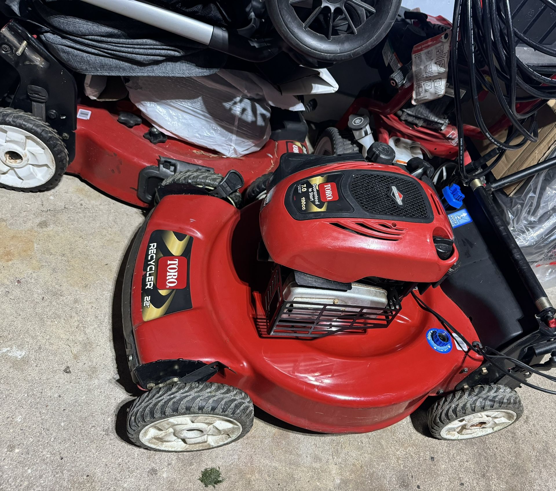 TORO SELF PROPELLED PERSONAL PACE LAWN MOWER