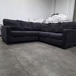 Sectional Couch- Free Delivery‼️
