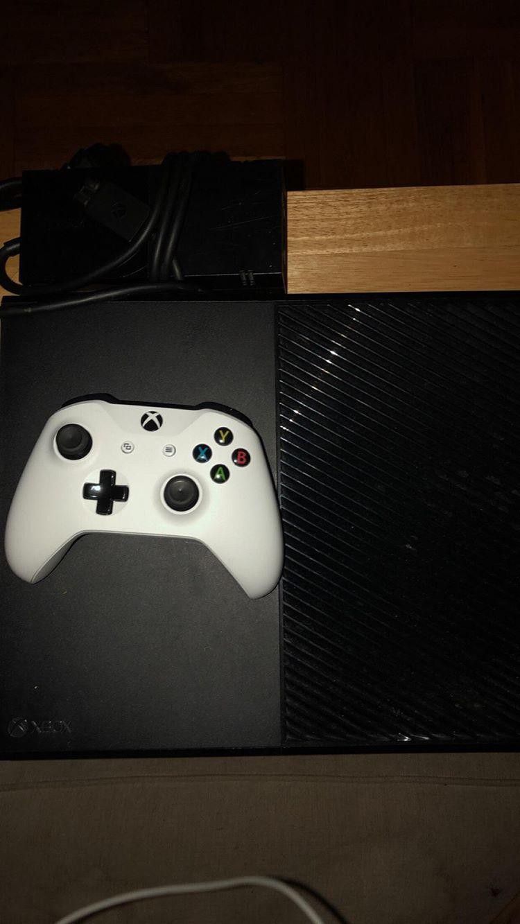 Xb1 with controller