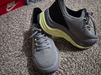 Steel toe shoes