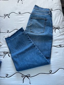 Medium Wash Denim Jeans Raw Hem