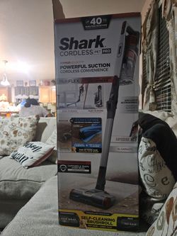 Shark Pet Pro Cordless Stick Vacuum with MultiFLEX, HEPA Filter,