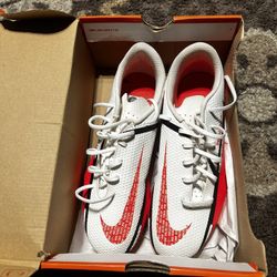 Phantom GT2 Club 8.5 M Soccer Cleats *BRAND NEW*
