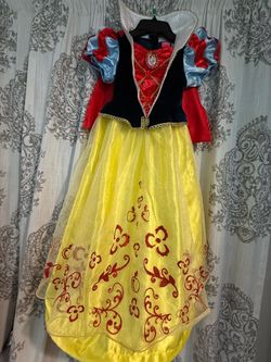 Disney princess Snow White costume child size 5/6