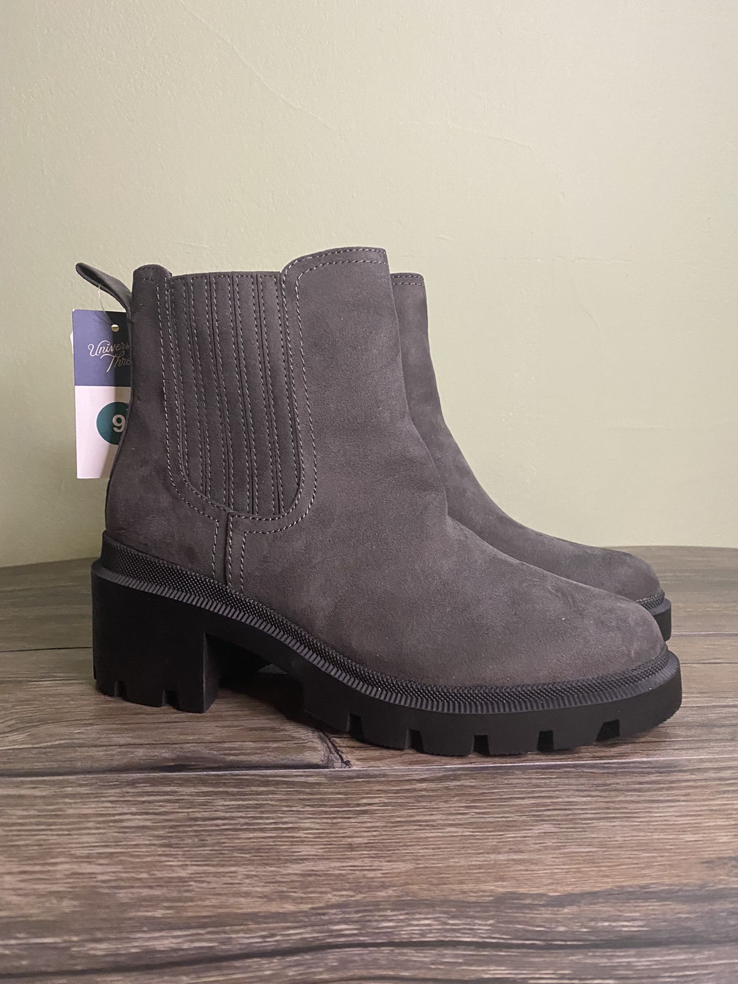 Brand New Gray Naya Heeled Chelsea from Universal Thread | Womens Size 9 for Sale in River WI - OfferUp