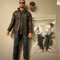 Terminator Dark Fate T–800 action figure.