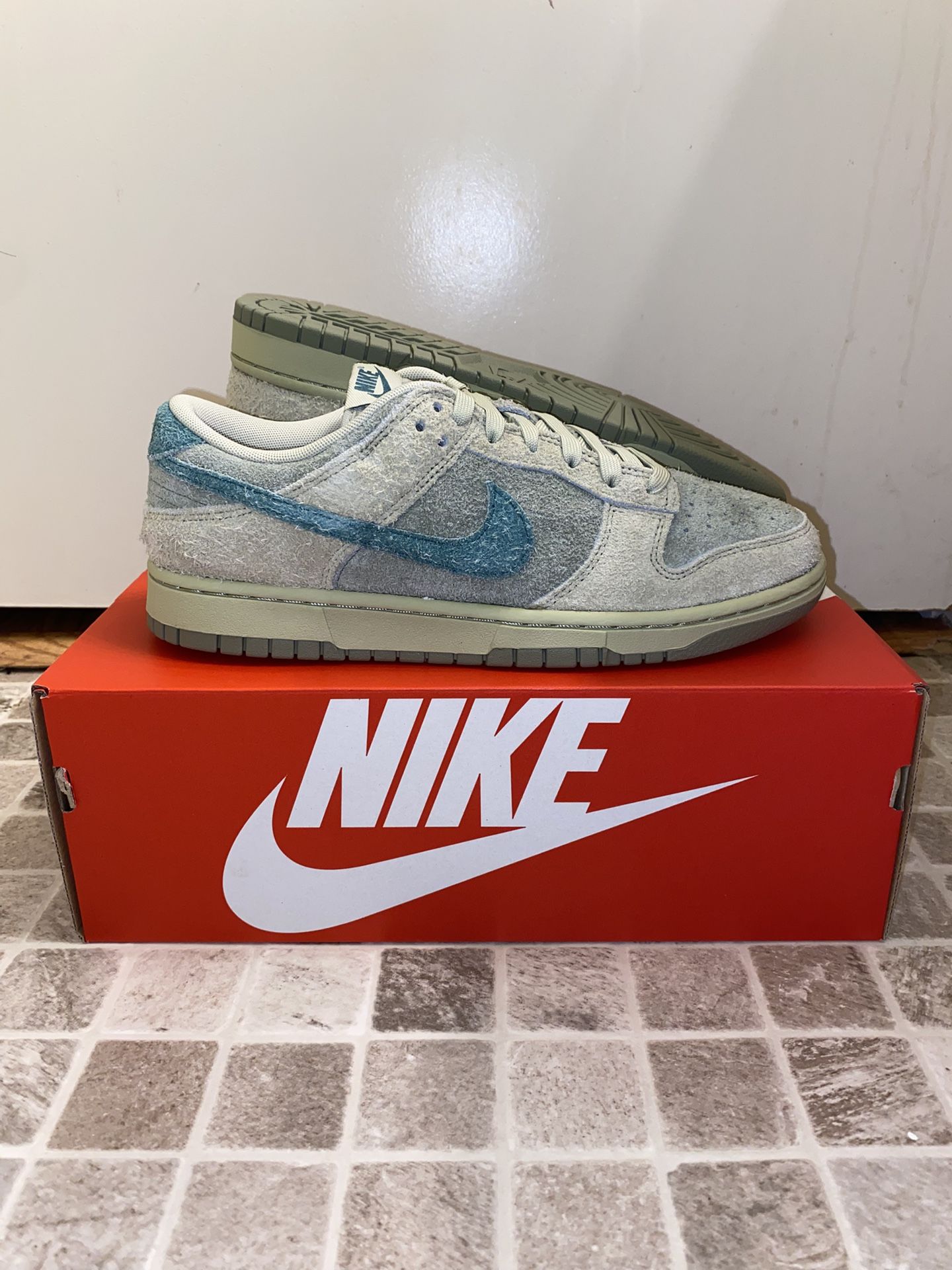 New Sz 9.5M Nike Dunk Low SE Original All