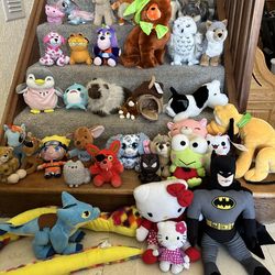 Kids lot of 36 stuffed animal or plush toys