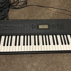 Korg X3 Keyboard 