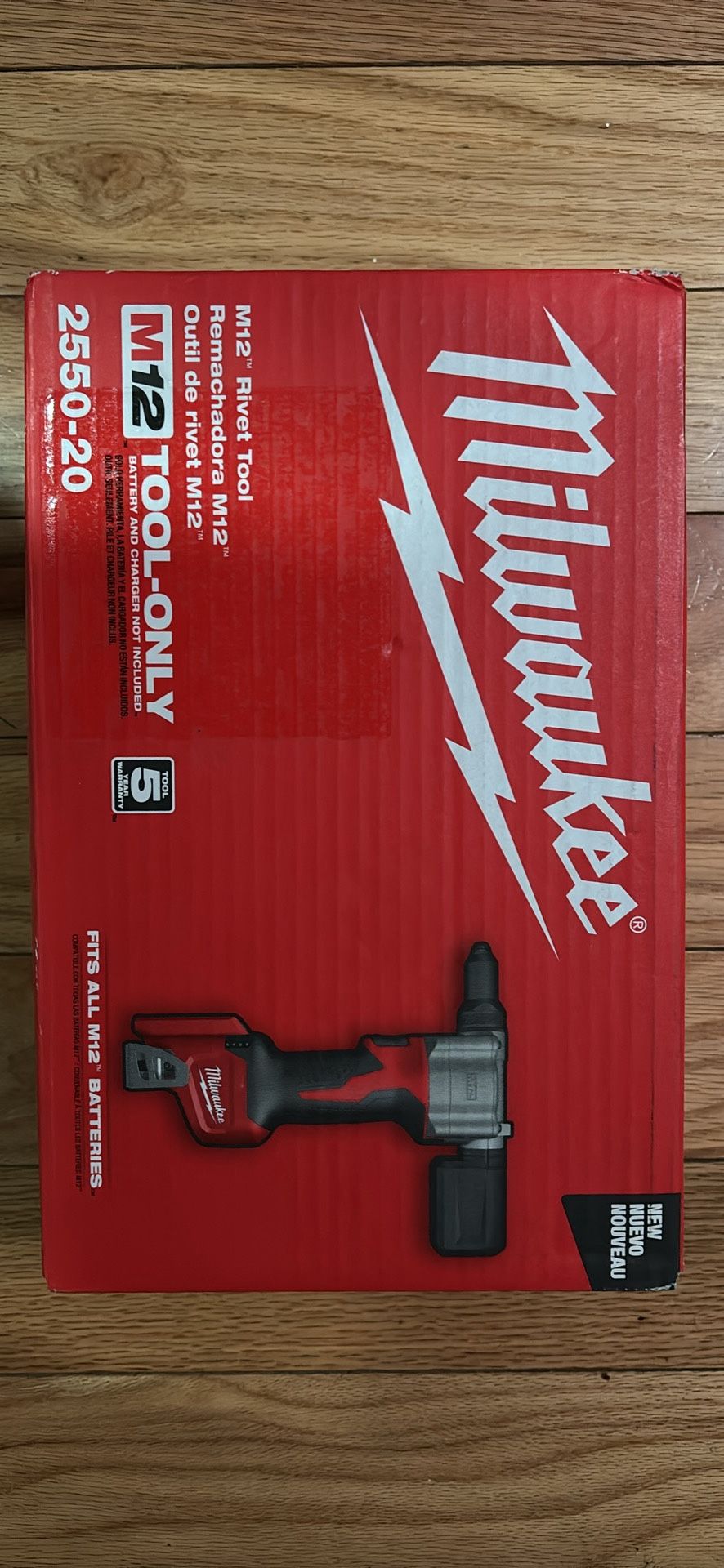 Milwaukee M12 Rivit Tool Read Below