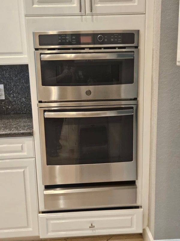 BUILT-IN GE Wall Oven Microwave Combo, & Cooktop