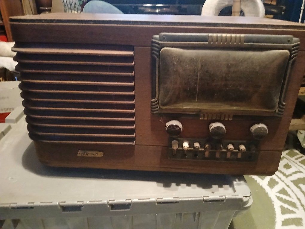 Antique Clock Radios