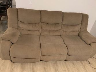 Reclining Sofa