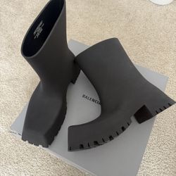 BALENCIAGA TROOPER BOOT
