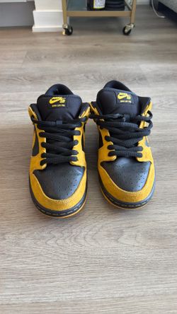 Nike Dunk Low Sb Iowa Size 9