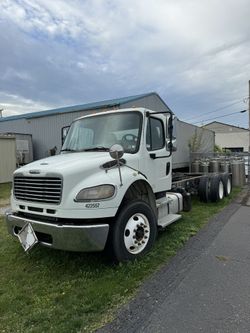 2014 Freightliner M2 106