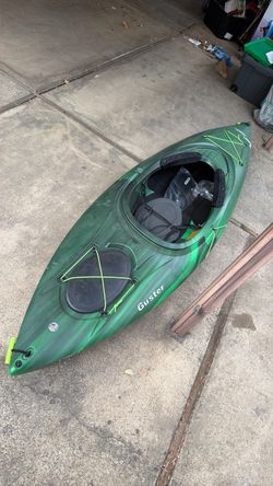 Kayak w/paddle New