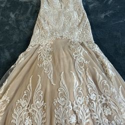 Beautiful Calla Blanche Wedding Dress Size 14, Fits A Size 10 lady.  Original Cost: $5000