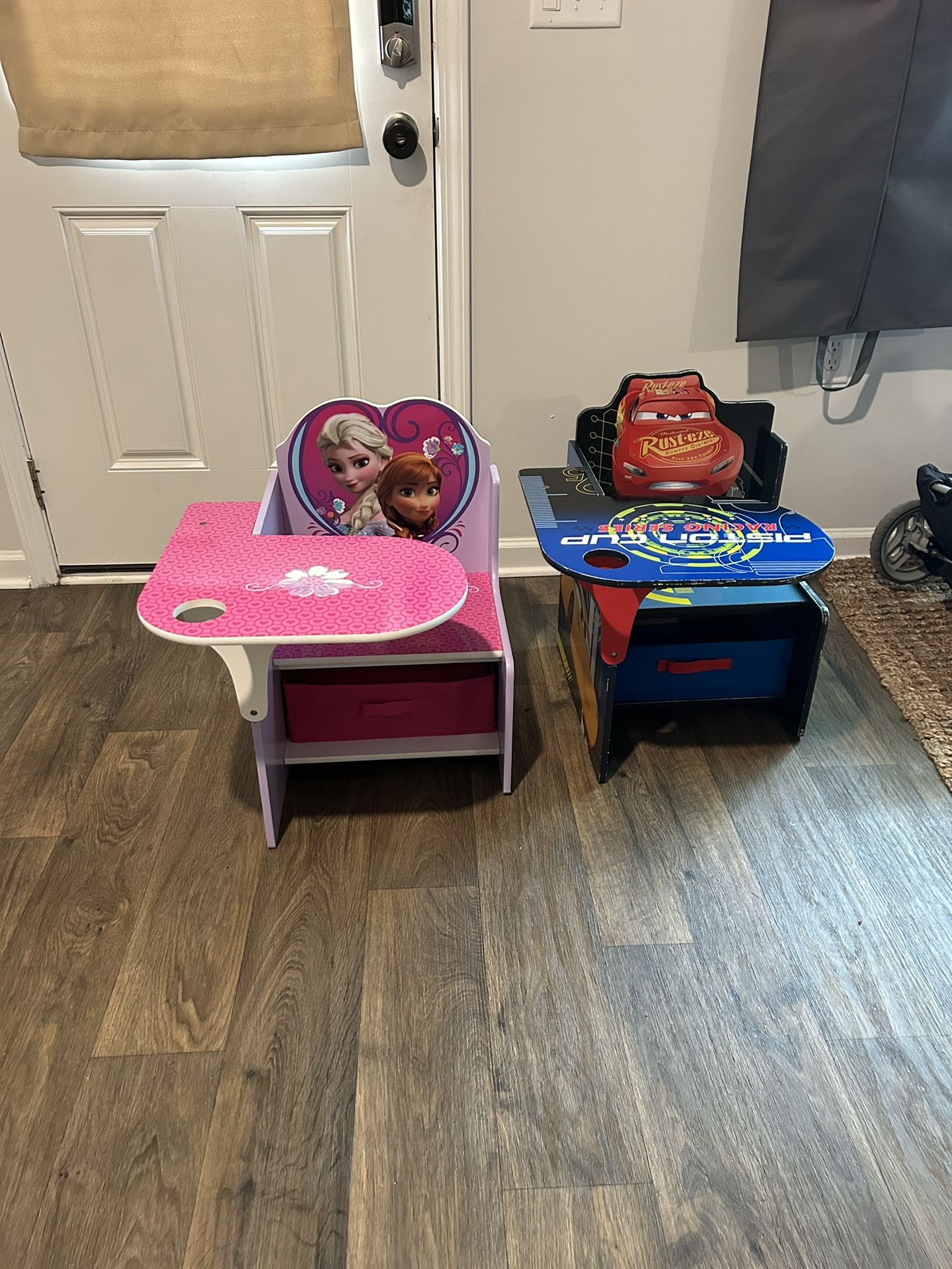KID DESKS