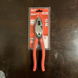 Milwaukee high-leverage lineman’s pliers with crimper