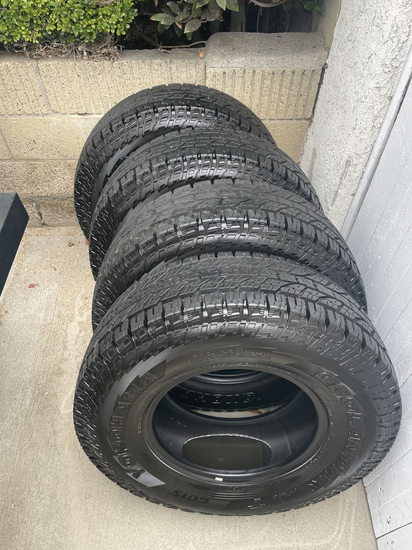 Set Of 4 Like New Yokohama Geolander 265 75 16 Tires For Truck Sprinter Suv