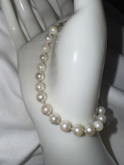 Vintage 14k Yellow Gold Clasp -Freshwater Pearl Bracelet  7 1/2 Inches Long 