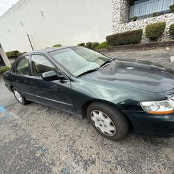 1999 Honda Accord Sedan LX