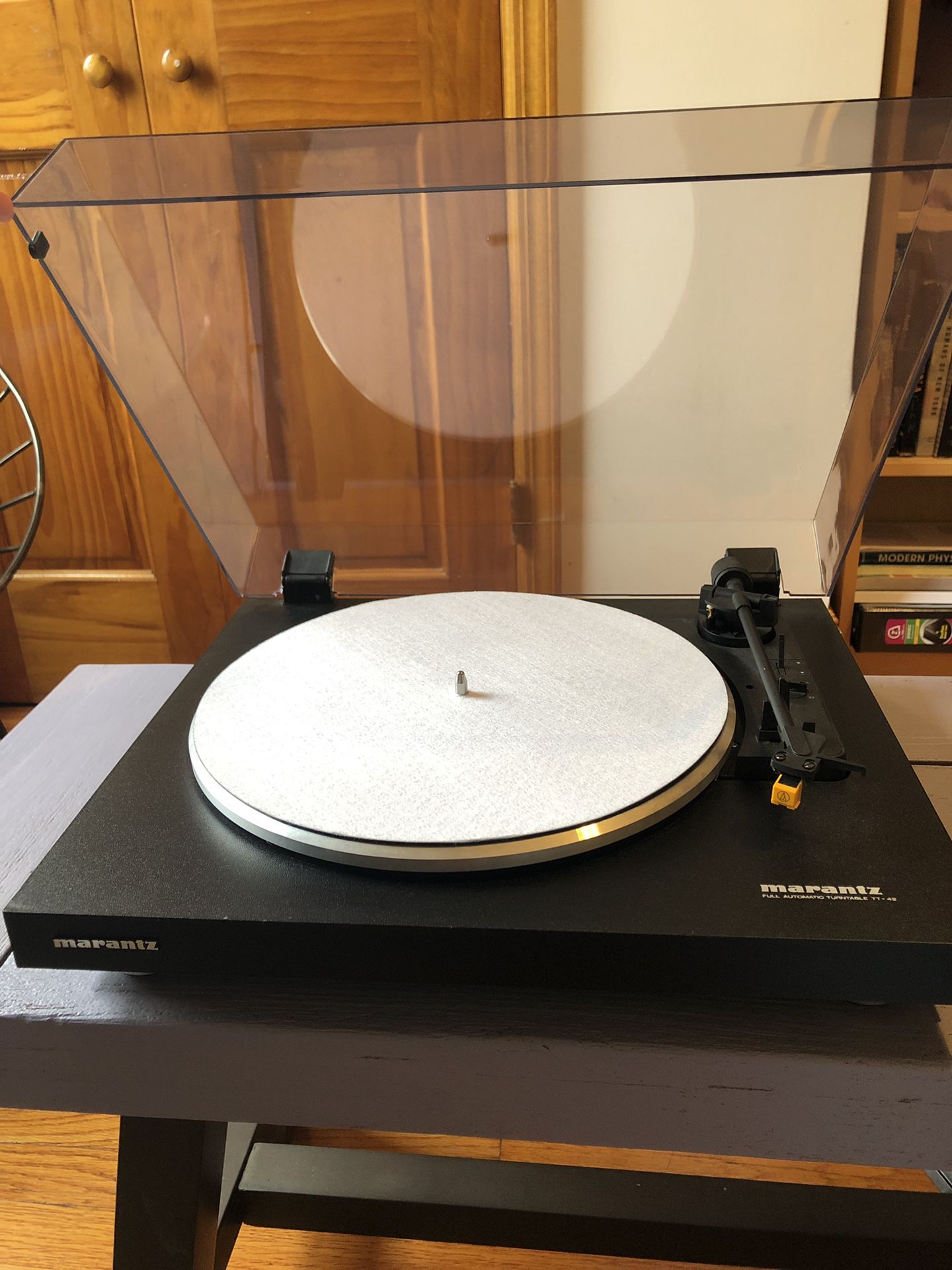 Marantz TT42P Record Player Turntable with Preamplifier