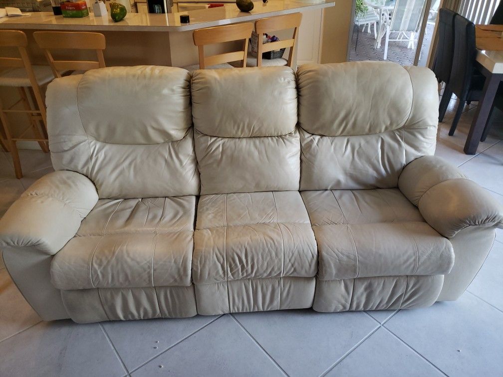 Amazing Deal - 3 Piece Living Room Set