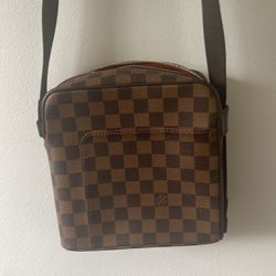 Louis Vuitton Damier Crossbody Bag 