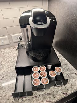 Keurig With K-cup Organizer 