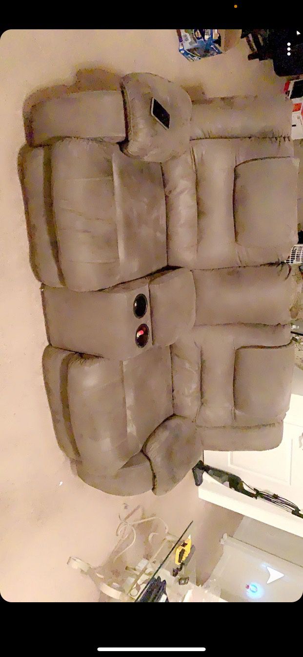 Couch an loveseat Need Gone Moving