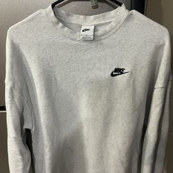 Bunch Of Great Conditions Women’s Size Medium Tops 