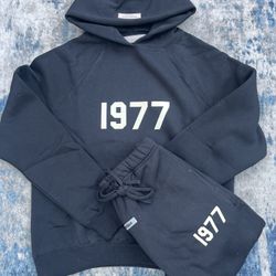1977 Fear Of God essentials Hoodie & Pants Size Small