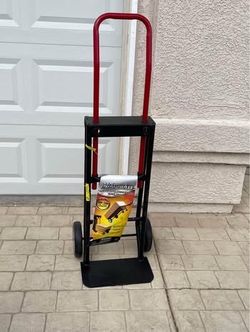 Milwaukee 300/500 lb. Capacity Convertible Hand Truck