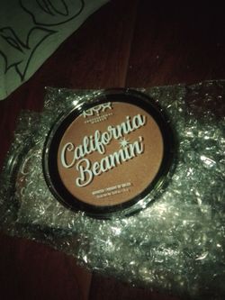 NYX California Beamin'