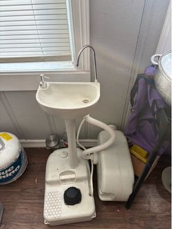 Portable sink