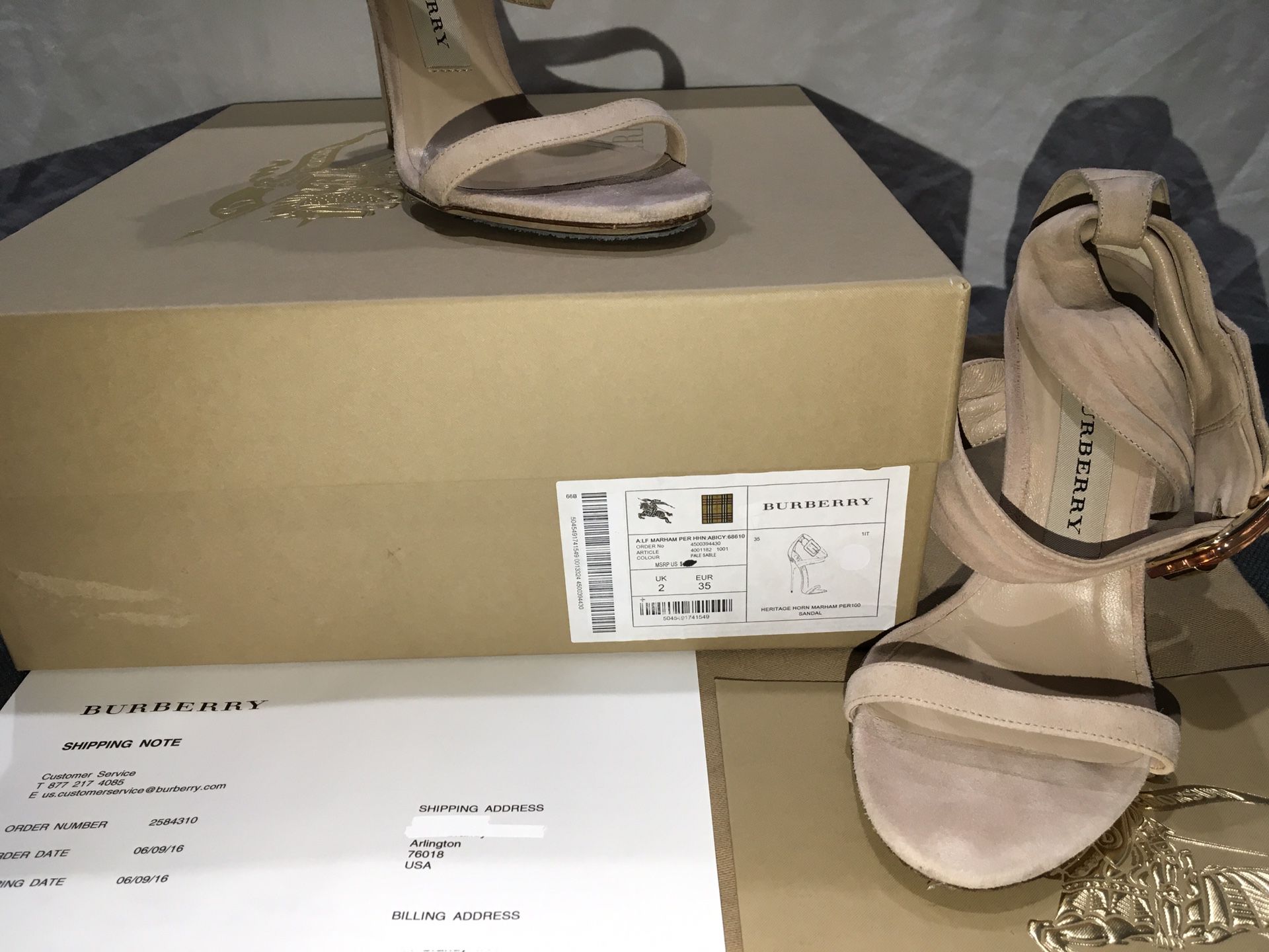 Authentic rare Burberry Sandal SIZE 35, preowned condition LOCAL PICK UP ONLY