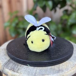 Adorable Bee Plushie!
