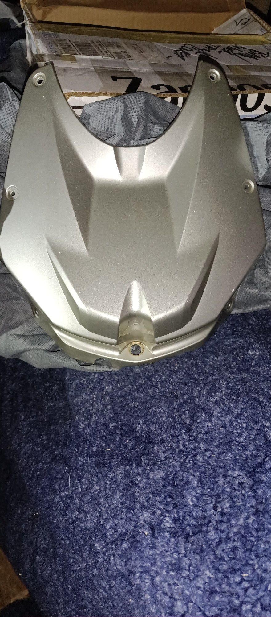 Bmw S1000RR. Gas Tank Cover