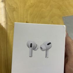 New Apple Air Pod Pros v3