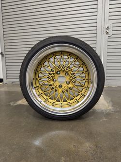 SSR Formula Mesh 5x114.3
