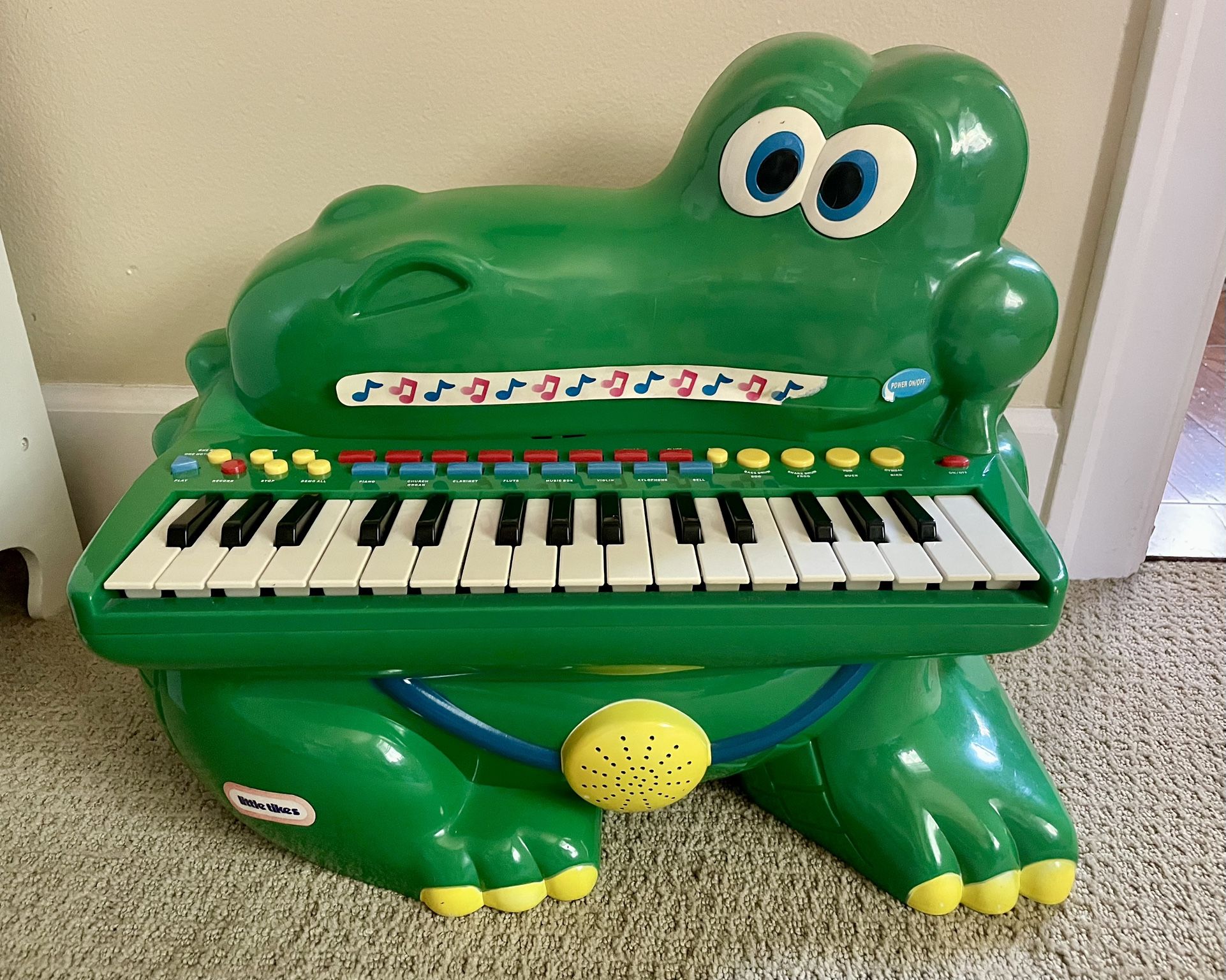 Little Tikes Crocodile Alligator 32-Keys Piano Keyboard For Toddlers