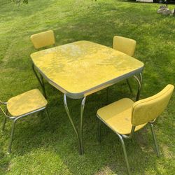 Kitchen table. 1950’s. With Four Chairs